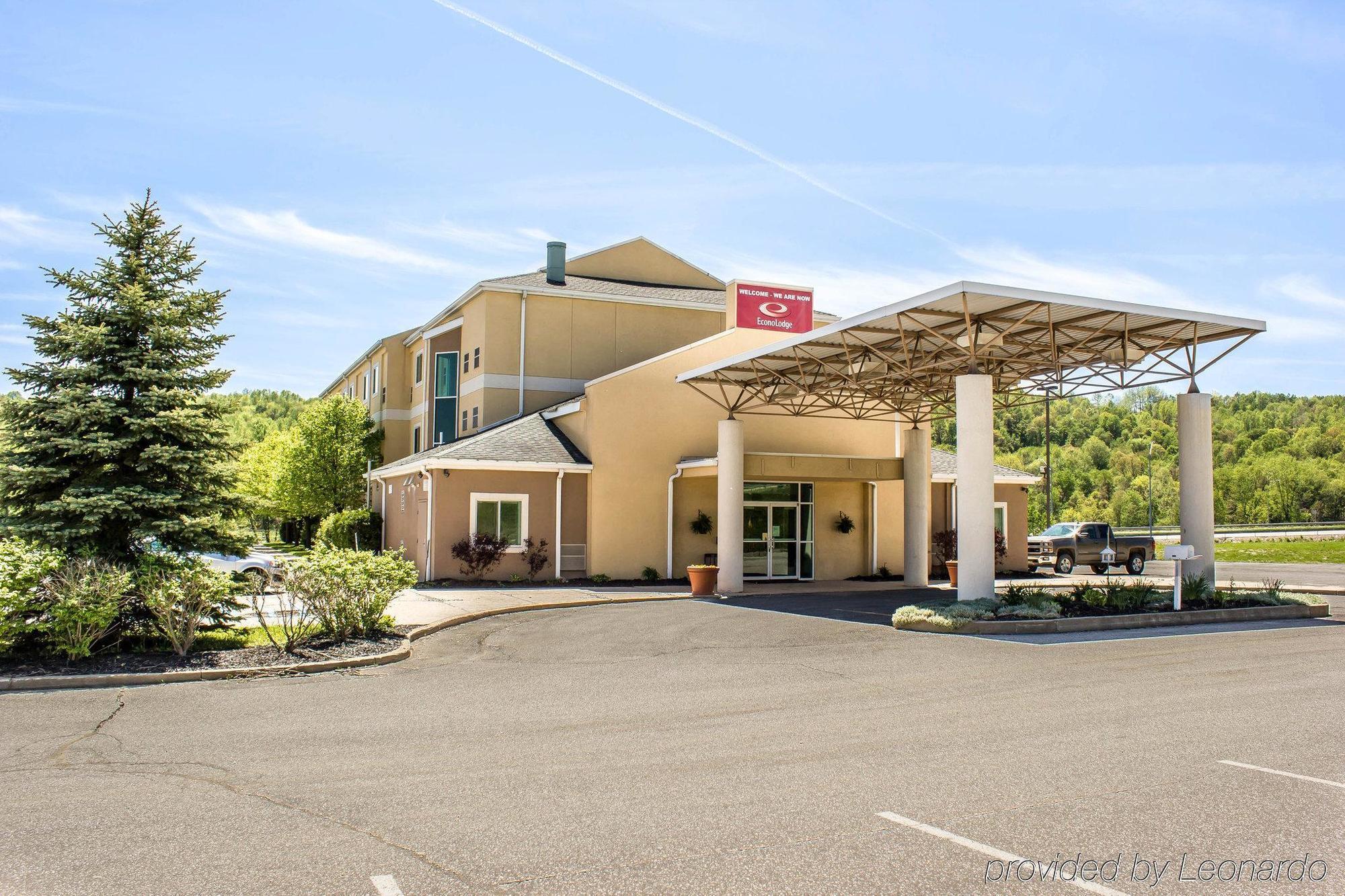 Econo Lodge Meadville Exterior photo